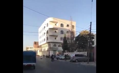 تواصل الاشتباكات في شارع عمان والجزائر بين قوات صالح والحوثيين (تفاصيل جديدة)