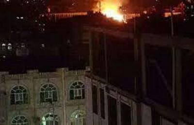 التحالف يقصف معسكر وسط صنعاء، والحوثيين يقولون ان القصف اسفر عن مقتل 12 وجرح 80 من السجناء