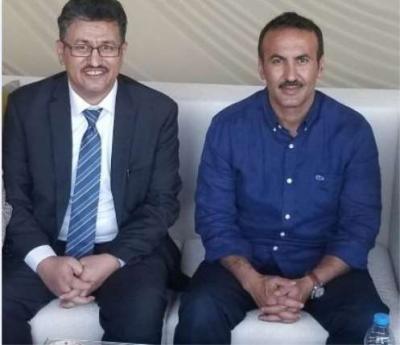 ظهور جديد للسفير أحمد علي عبدالله صالح برفقة صحفي يمني معارض (صورة)