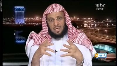 الداعية السعودي «عايض القرني»: ابشركم اني تبت إلى الله من السياسة وطلقتها ثلاثة لا رجعة عنها (فيديو)