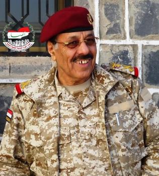 اللواء علي محسن يجتمع بسفراء الدول الراعية للمبادرة الخليجية ويناقش «سبل إيقاف المد الإيراني في اليمن