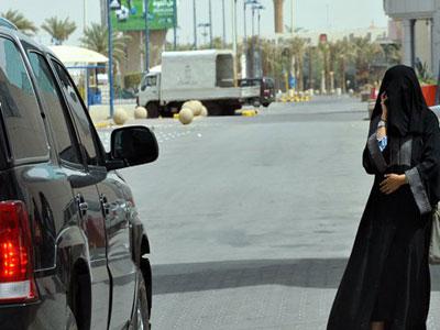 مغترب يمني يقع في قبضة الشرطة بالرياض أثناء ممارسته هذا الفعل مع فتاة سعودية