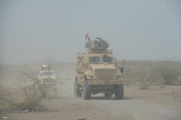 صحيفة لندنية تكشف كيف أربكت قوات طارق صالح الحوثيين ودفعتهم للحشد غرباً وتفاصيل خروجه من صنعاء