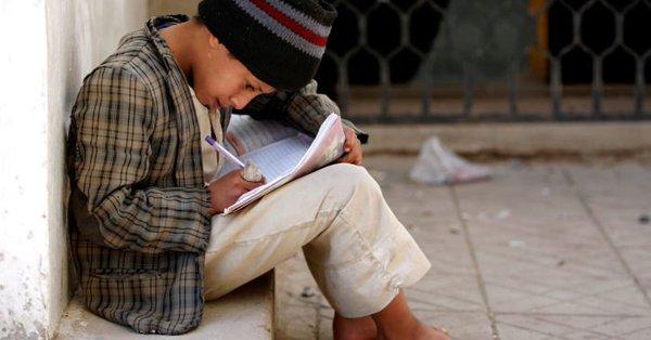 رغم ظروف الحرب... طالب يمني يبتكر أجهزة مذهلة