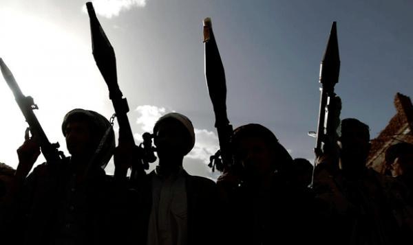 خلافات بصنعاء بين قيادات الحوثيين تنذر بتفجر الوضع فيما بينهم