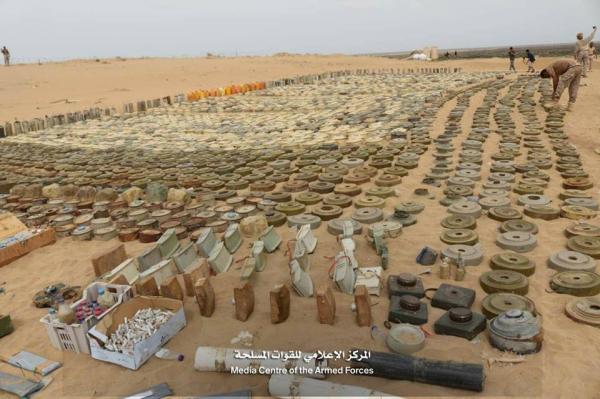 جبهة واحدة فقط تشهد تفجير 5 الف لغم من الغام الحوثي التي زرعها هناك (صورة)