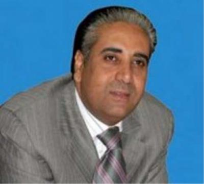 بعد انهيار الريال اليمني وفشل رجالاته.. هادي يستجد بأحد رجالات صالح لإنقاذ العملة اليمنية من انهيارها
