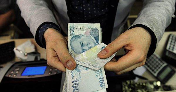 تركيا تفشل في وقف تراجع الليرة أمام الدولار الامريكي