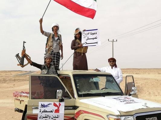 التوتر يتصاعد في المهرة .. قبليون يعترضون قوة سعودية من الوصول إلى اهدافها