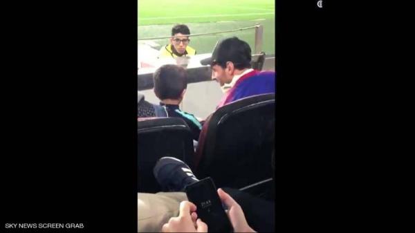 نجل ميسي "يخون" والده.. والكاميرا "تضبطه متلبسا"