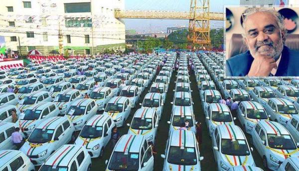 شاهد: ملياردير هندي يوزع 600 سيارة على موظفيه