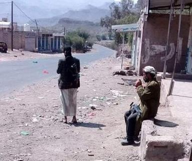 قوات الجيش تصل منطقة ”الحقب” وسط تكبيرات وترحيب الأهالي (فيديو)