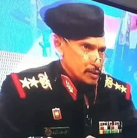 ضربة موجعة للحوثيين..  انشقاق رئيس مركز القيادة والسيطرة للقوات البحريه والدفاع الساحلي في الحديده
