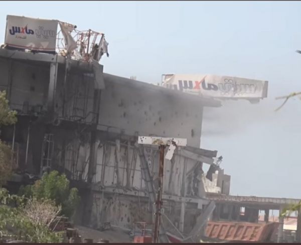 جماعة الحوثي ترتكب ابشع جريمة بالحديدة وتحرق سيتي ماكس بالكامل وخسارته باكثر من 20 مليار (صورة)