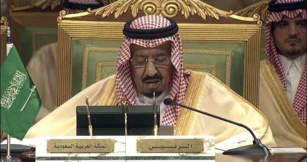 العاهل السعودي يفتتح القمة الخليجية بالرياض.. وهذه اسماء رؤساء الوفود!