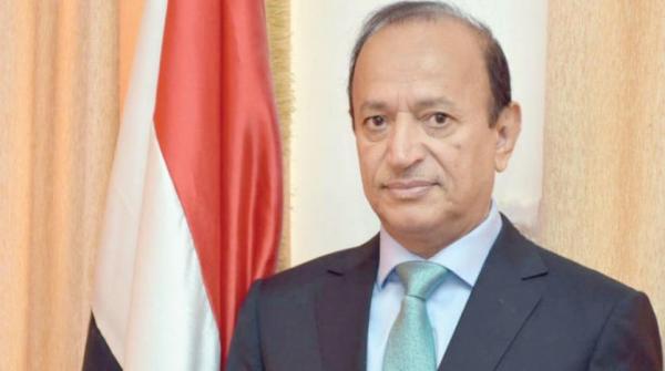 محافظ تعز يكشف العائق أمام استكمال تحرير تعز.. ويوجه دعوة هامة للأحزاب بالتوحد، ويتحدث عن اصحاب المصالح الضيقة