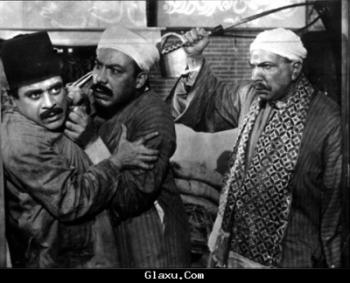 مصر : معركة بالزجاجات الحارقة والأسلحة النارية وقنابل المولوتوف