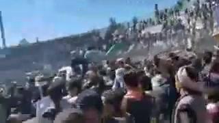 شاهد: لحظة تنفيذ حكم الإعدام بحق قاتل ومغتصب الطفلة آلاء الحميري في إب ، وسط هتافات الجماهير
