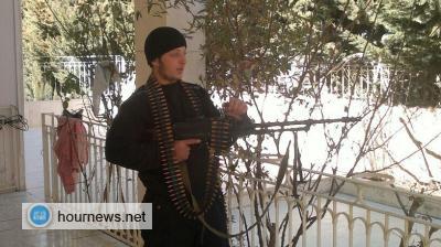 والدة الشهيد عمار الجمزاوي زغردت في زفّته وتنبأت باستشهاده قبل تنفيذه العملية بساعة والدة الشهيد عمار الجمزاوي زغردت في زفّته وتنبأت باستشهاده قبل تنفيذه العملية بساعة