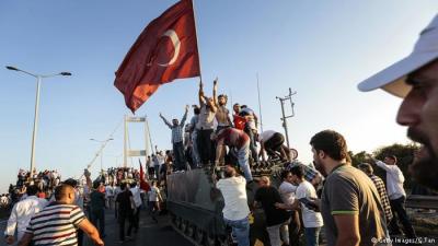 مقدونيا : تظاهرات مؤيدة لأوردوغان ودعوات لاستئصال الكولنية 