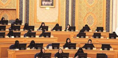 ابنة الملك.. المرأة القوية الجميلة في مجلس الشورى السعودي‎