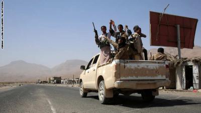 CNN الحوثيون يدمرون مخزن أسلحة سعودي والجيش الوطني يدعو "المغرر بهم" لترك السلاح