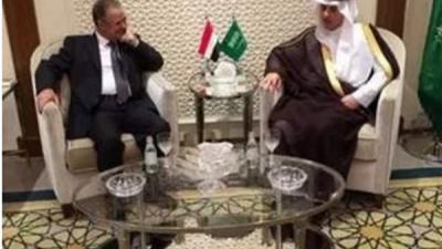 وزير الخارجية يبشر بتسهيلات لليمنيين في السعودية