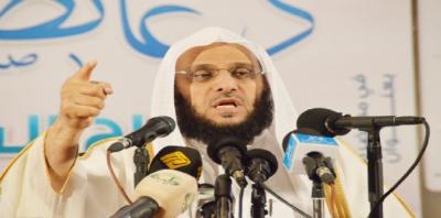 الملك سلمان يهاتف القرني ويأمر بتجهيز طائرة خاصة لنقلة الى السعودية 