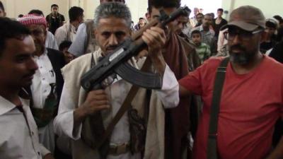 حمود المخلافي يصدر توجيهات ميدانية كبيرة لقيادة المقاومة والجيش بمحافظة تعز (فيديو)