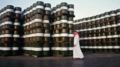 روسيا اليوم "السعودية تطلق رصاصة من أخطر أسلحتها على نفسها