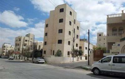 وفاة اربعة اشخاص من اسرة يمنية في الاردن في ظروف غامضة وآخرين بحالة خطيرة