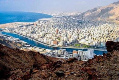 تنظيم القاعدة يعلن سبب انسحابه من المكلا ويعلن عن قتلى وتدمير منجزاته