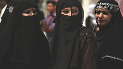 "ربات بيوت" سعوديات: راتب شهري بدل عمل المنزل