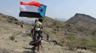 شاهد ..التغريدة التي حذفت بعد دقائق من نشرها.. قيادي انفصالي يفاجئ الجميع ويعترف بعلاقتهم بايران ويكشف بالاسم عن رئيسهم الشرعي