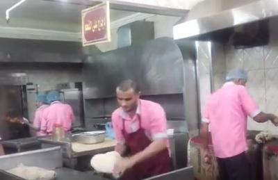 شاهد بالفيديو .. اسرع خباز يمني يعمل بالسعودية.