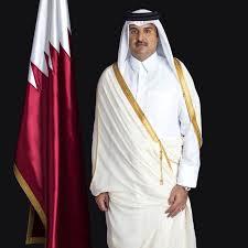  أمير قطر ينسحب فجئة  من الجلسة الافتتاحية للقمة العربية ويتوجة الى المطار 