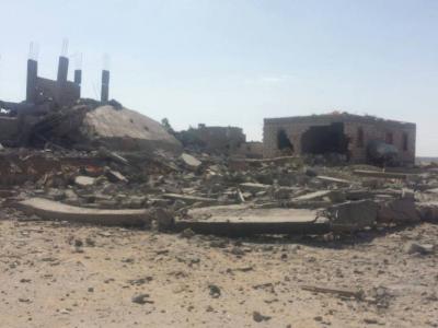 الحوثيون يفجرون ثلاثة منازل في مديرية حزم العدين بإب