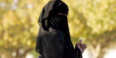 سعودي يخدع زوجته ويجعلها تختار له عروسة بنفسها .. تعرف على ردت فعلها