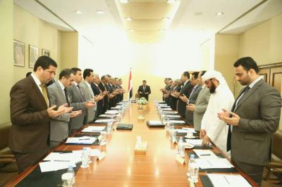وزير الدولة في حكومة هادي يهدد بحرق الإخوان ورد سعودي يمني سريع