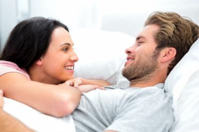 بمَ يفكّر الرجل أثناء العلاقة الزوجية الحميمة؟
