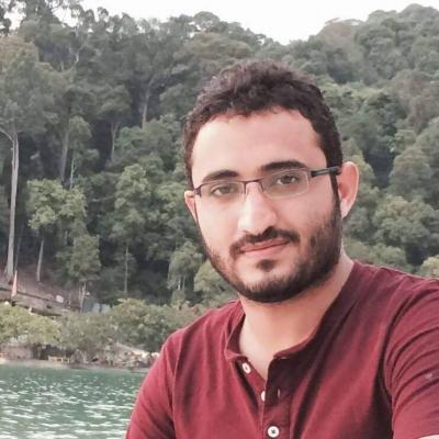 شاهد بالصور ..شاب يمني يدخل التاريخ بإختراع يشكل ثورة في مجال الكهرباء والطاقة البديلة