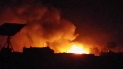 شاهدصور المواقع التي استهدفها طيران التحالف  قبل قليل وسط العاصمة صنعاء ونتج عنها حرائق