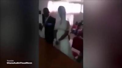  “إنّ كيدهنّ عظيم” .. حبيبته السابقة انتقمت منه بطريقة لا تخطر على بال في حفل زفافه!
