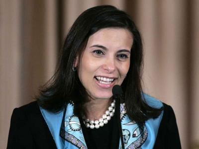 من هي المصرية التي عينها ترامب مستشارة اقتصادية؟
