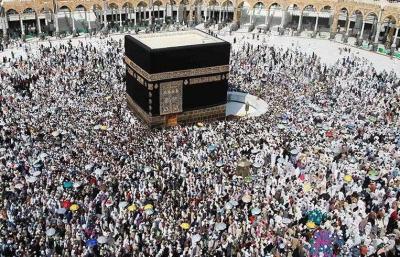 ماذا كان يقول السعودي الذي حاول “اشعال النار في نفسه” امام الكعبة؟