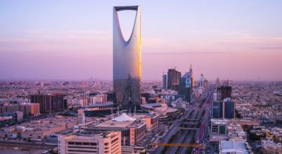 قيادات من الحكومة الشرعية تغادر عدن صوب الرياض وأخرى صوب ابوظبي لهذا السب ؟