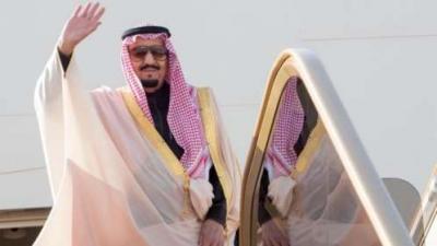العاهل السعودي الملك سلمان يصل ماليزيا في مستهل جولة آسيوية