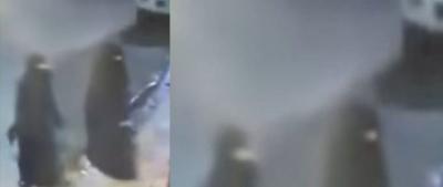 بالفيديو " 3 فتيات سعوديات يطرقن أبواب المنازل وهذا ما يفعلنه إذا فتح الباب ! يرجى التحذير