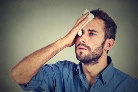 طريقة سهلة للتخلص من رائحة العرق السيئة