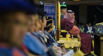 شاهد بالفيديو. . أولى الصور للمتهمين بمحاولة اغتيال الملك سلمان بينهم 4 يمنيين